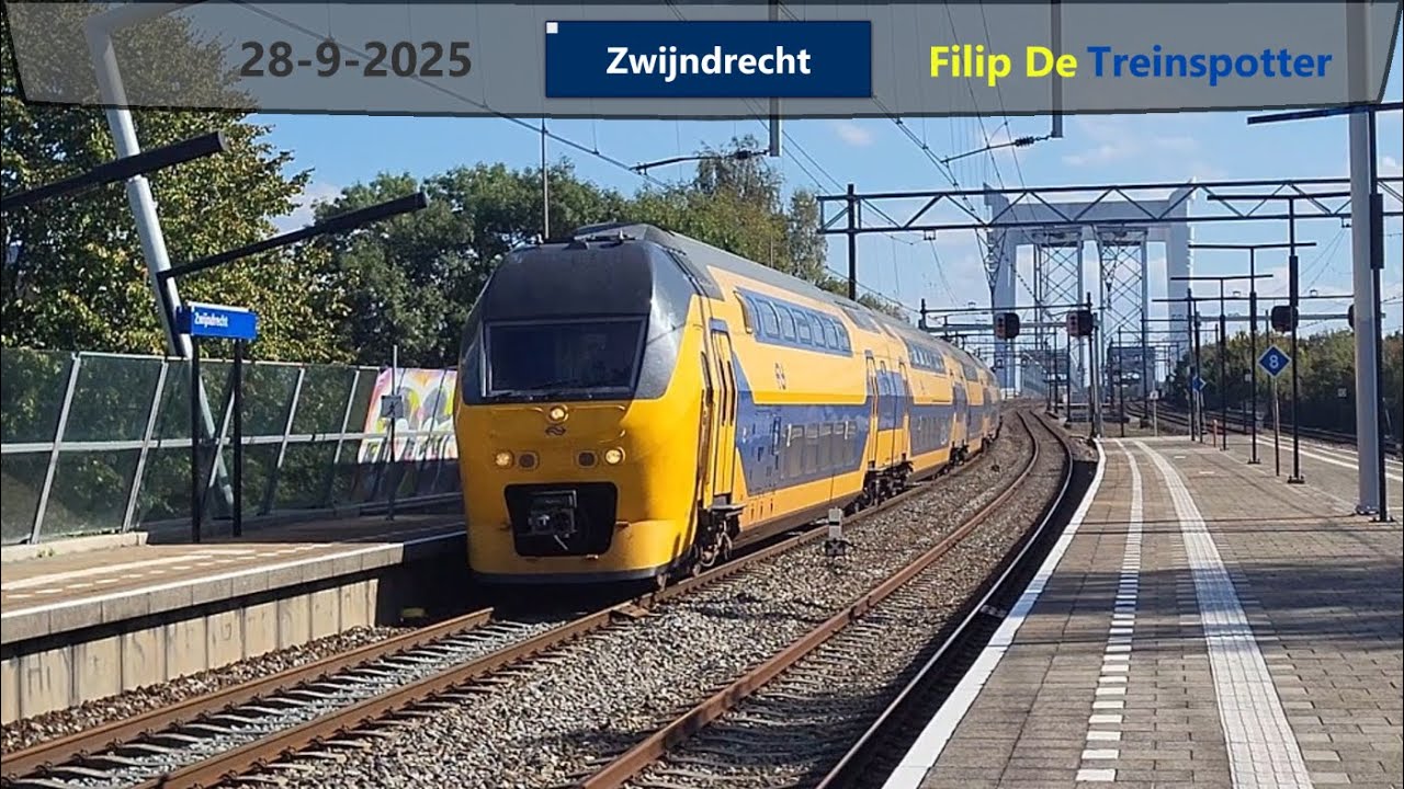 Treinen op station Zwijndrecht - 28 september 2025