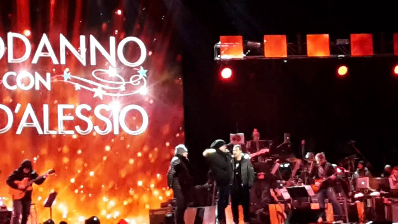 Prima di Capodanno con Gigi d'alessio! !! YouTube