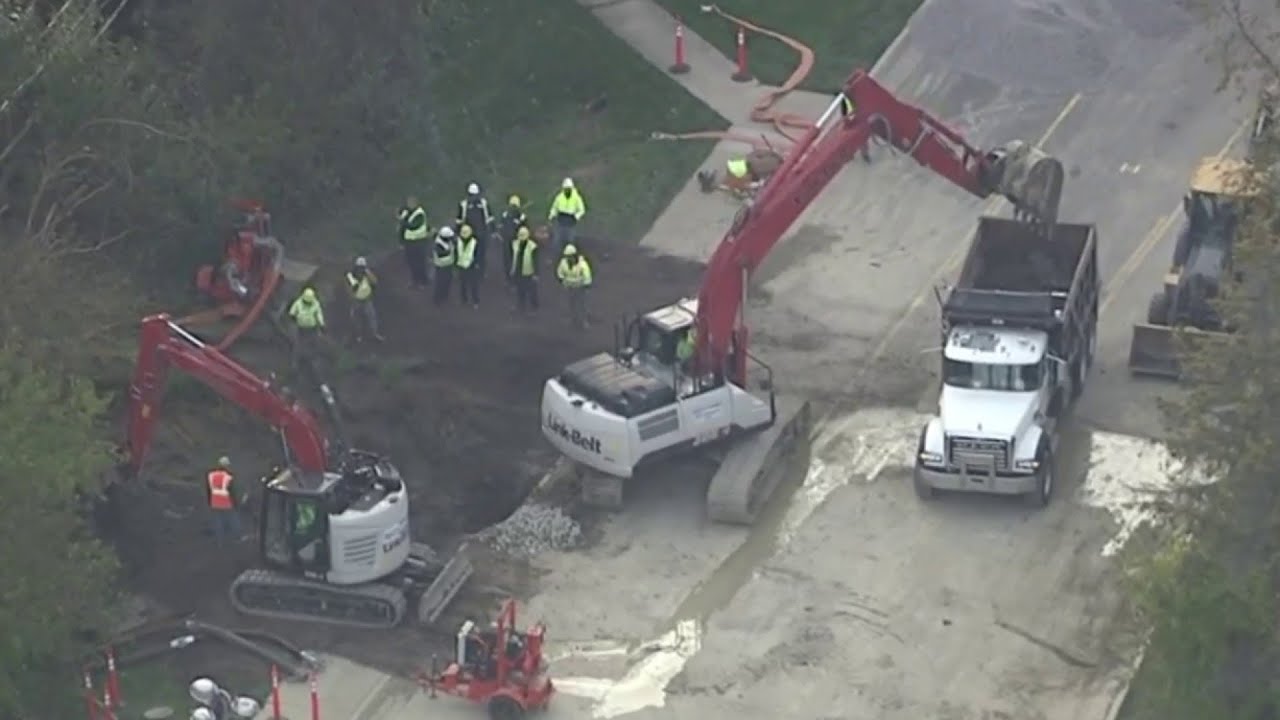 Multiple homes damaged from massive water main break in Farmington
