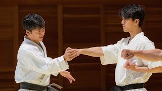 ガッツポーズすると一瞬で弱くなることが分かる映像  If you do Victory pose, what happens?