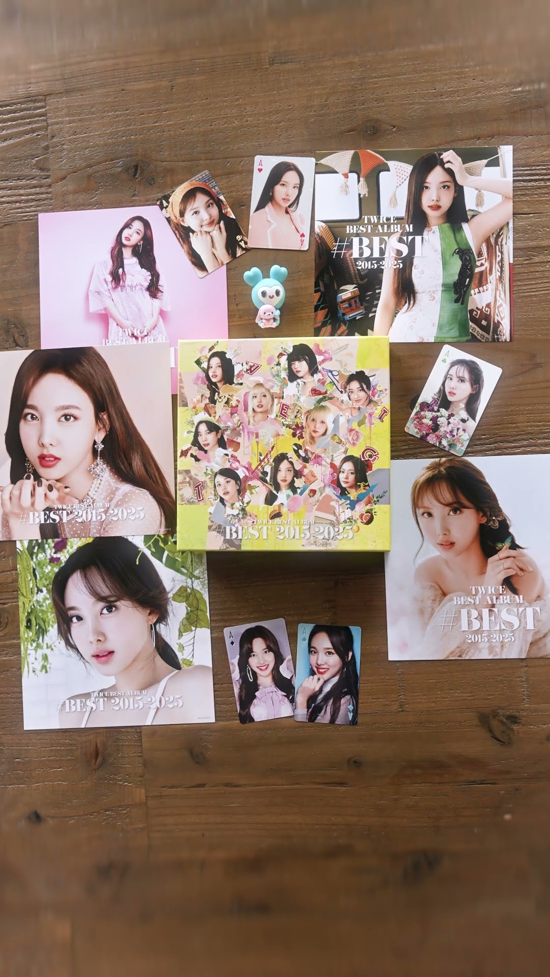 TWICE BEST ALBUM『TWICE BEST ALBUM「#BEST 2015-2025」』初回限定盤