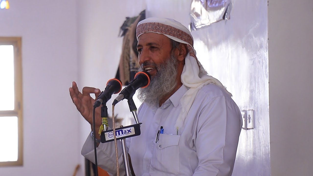 كلمة مؤثرة للشيخ علي بن عبدالرحمن بن سهيل أثناء تشييع جثمان الشيخ حمد الحداد وابنه علي في مارب