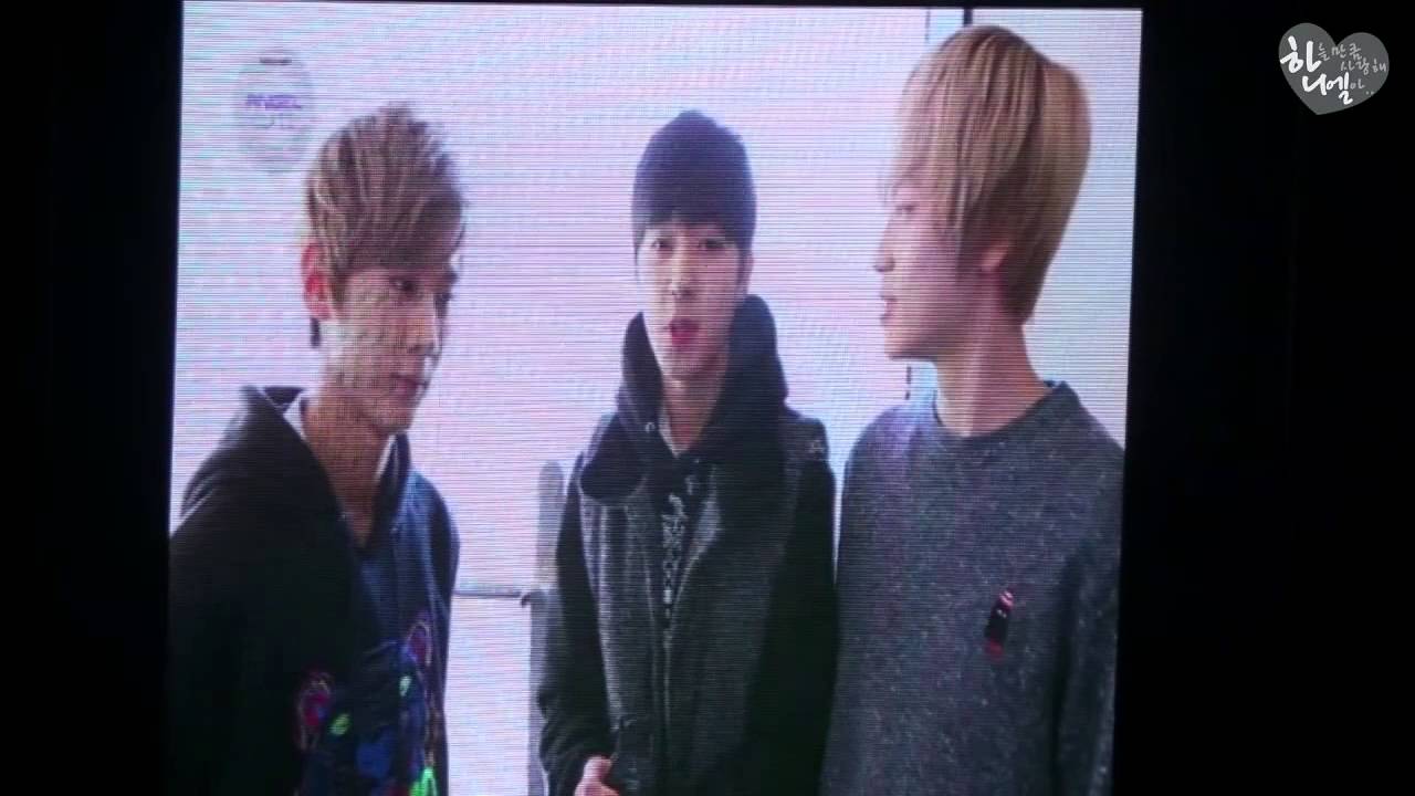 131124 ANGEL CLASS 개인무대 연습 인터뷰(전광판)