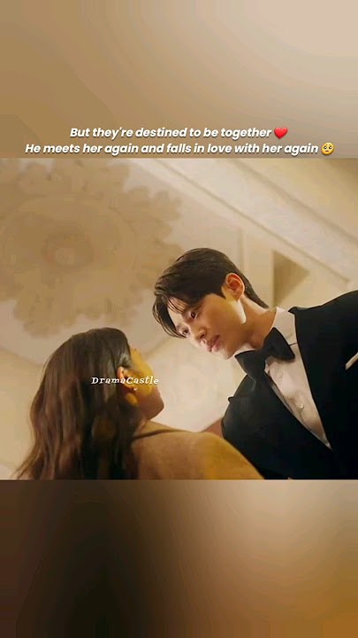 He fell in love with her again 🥺❤ #kdrama #lovelyrunner #byeonwooseok #shorts