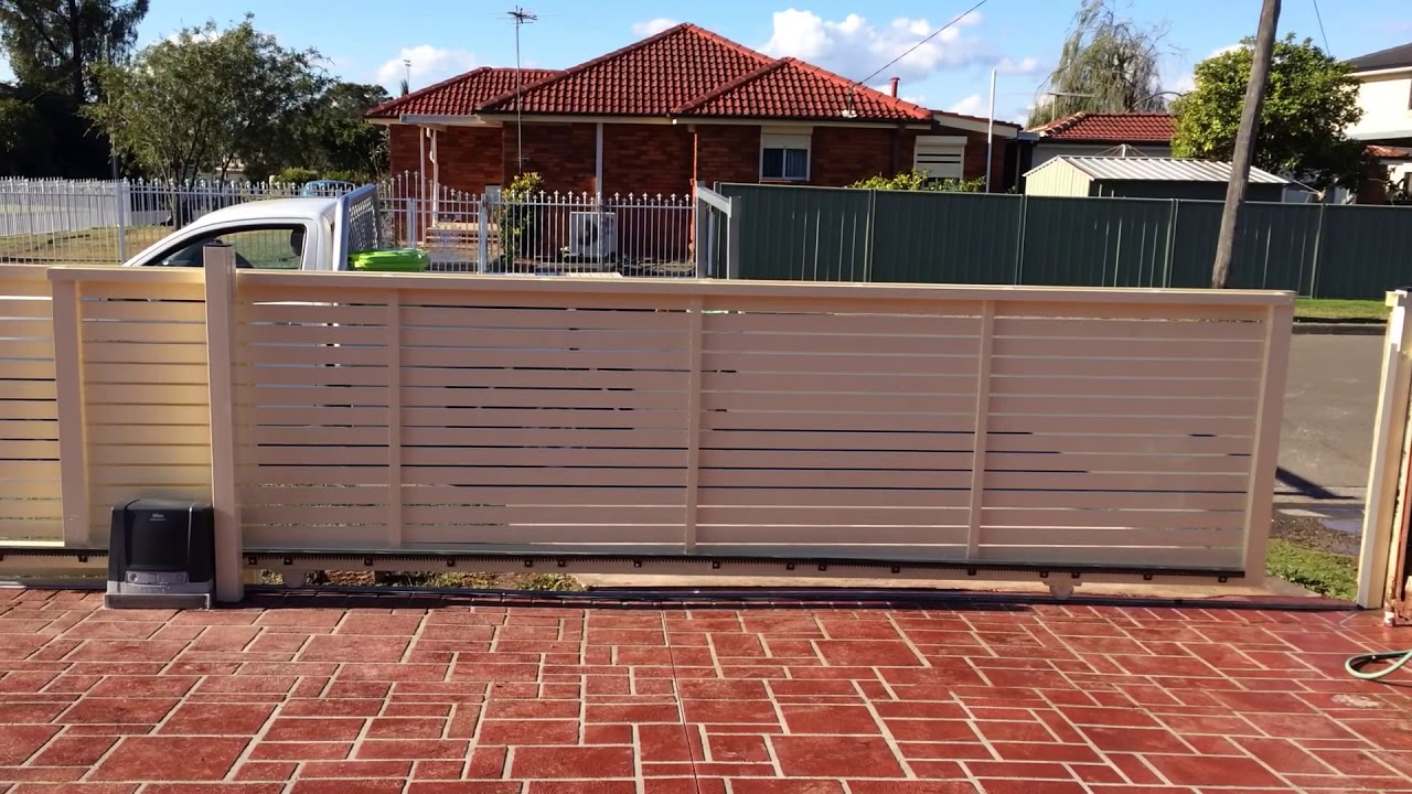 Automatic Sliding Gate - YouTube