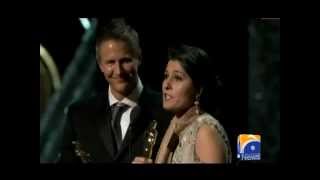 Shameen ubaid chinoy won first asker award from pakistan