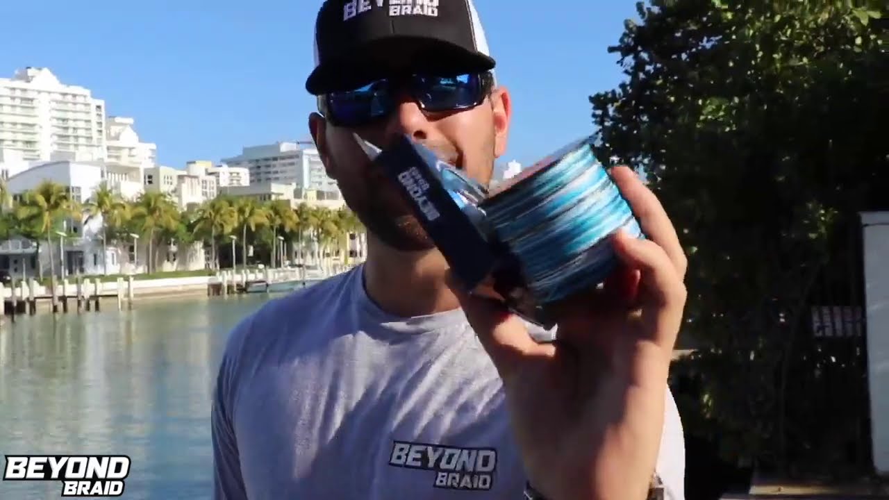 Beyond Braid Fil De Pêche Tressé – 4/8 Brins, Résistant à L'abrasion, Camouflage Bleu, Fluoropolymère, Faible Mémoire, Super Résistant