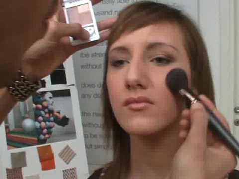 Tutorial make up per valorizzare gli zigomi