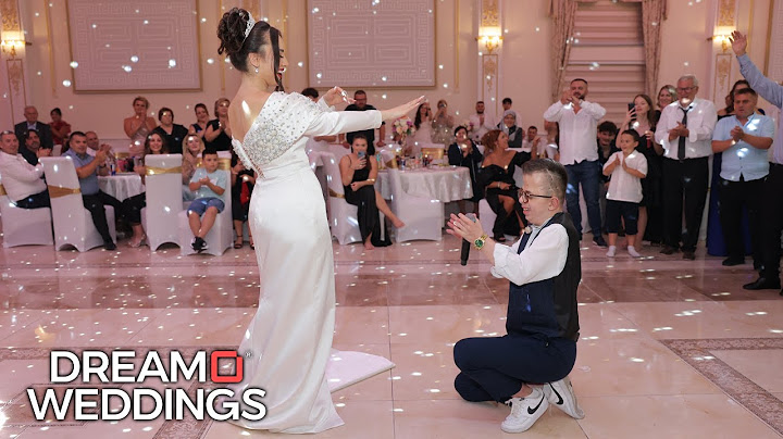 Vëllau  këndon motrën në Dasëm | Dasma Shqiptare | DreamWeddings |