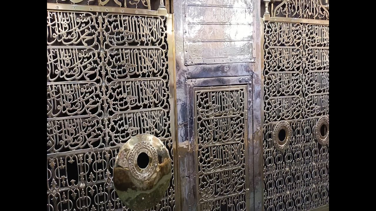 KABURI LA MTUME ; TAZAMA MAHUJAJI WALIVYOPITA KWA HUZUNI KWENYE KABURI LA MTUME