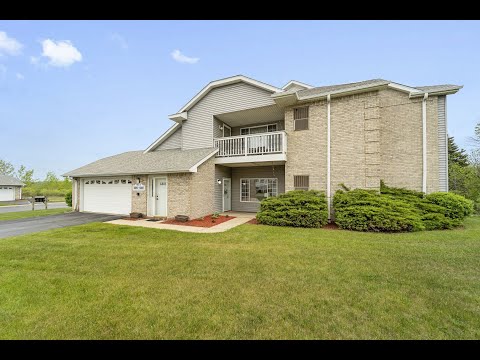6884 S Rolling Meadows Court, Oak Creek, WI home video tour