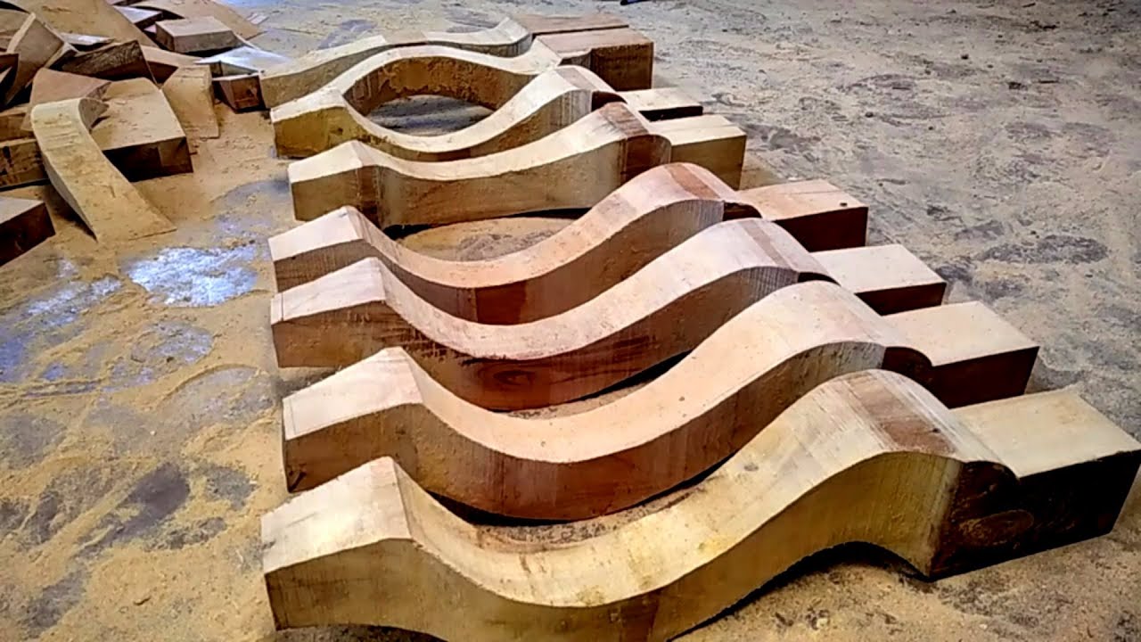 Pengerjaan kayu membuat kaki meja kayu dengan bandsaw