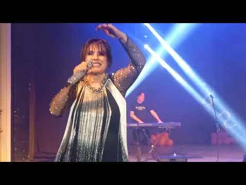 Кичка Бодурова Едно бузуки пее