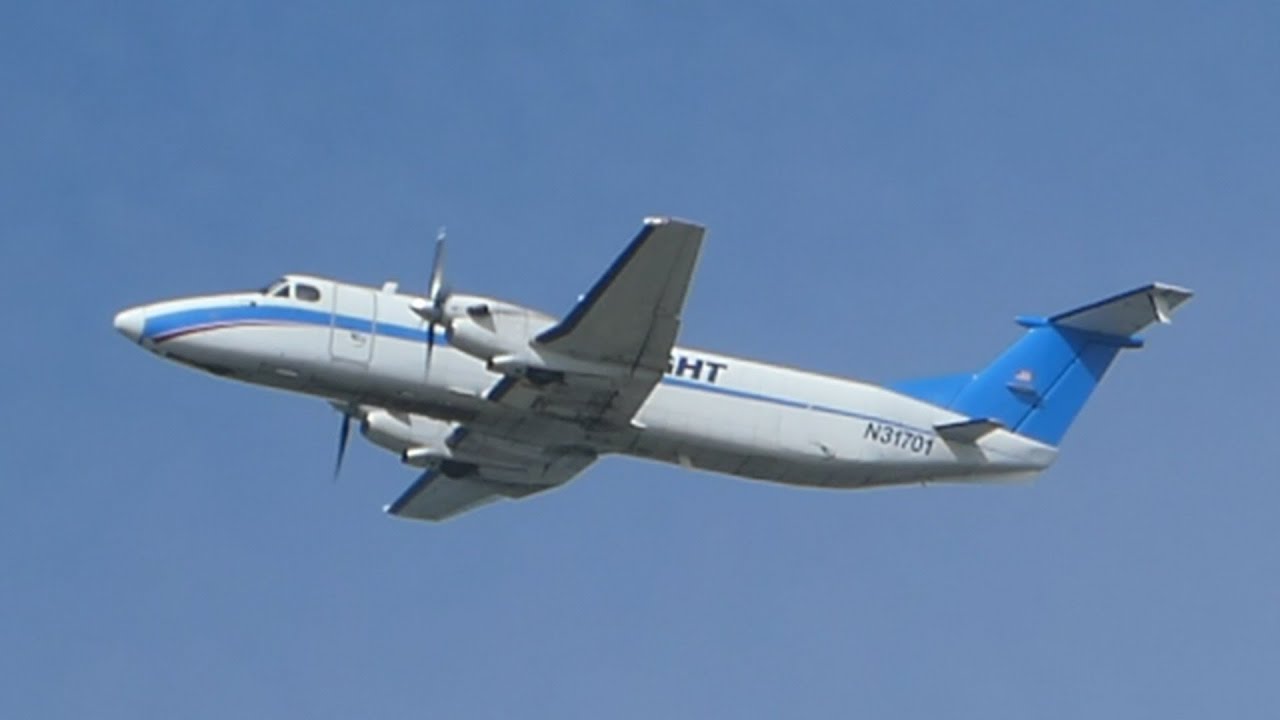 Ameriflight Beech 1900C [N31701] Takeoff from PDX