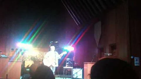 Max Hicks performing Born Free