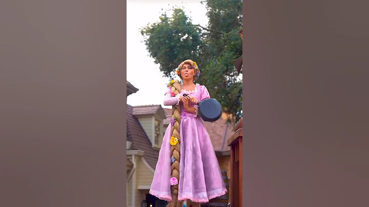 Which Rapunzel Disney Float is the BEST version? FUNNY Disney Characters #disney #disneyparks