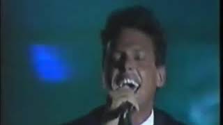 Luis Miguel - Alguien como tú (inglés incluido)