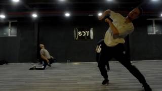 Chris Martinlarkin Poyntonmikey Ruizultralight Beam Kanye West