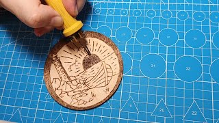 видео: Ручное выжигание по дереву. Лодка и маяк. #woodburning картинка: Ручное выжигание по дереву. Лодка и маяк. #woodburning