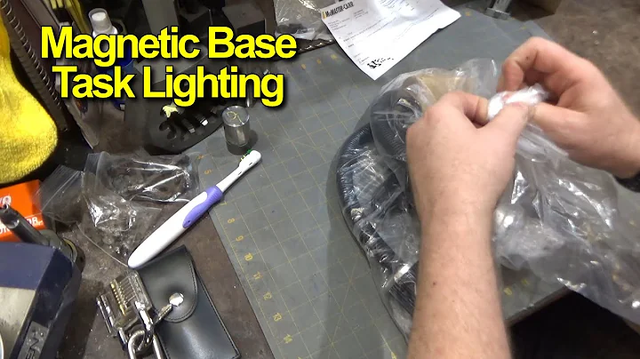 QTR 33 Magnetic Base Task Lighting