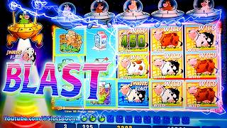 WILD TRIGGER BONUSES!!! INVADERS Attack From The Planet Moolah - CASINO SLOTS - LIVE PLAY