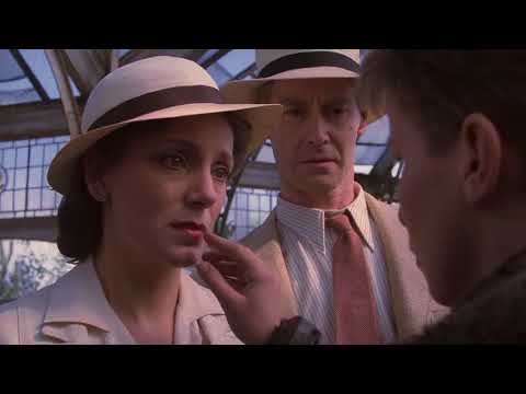 Empire of the Sun (1987) - The meeting, final scene.