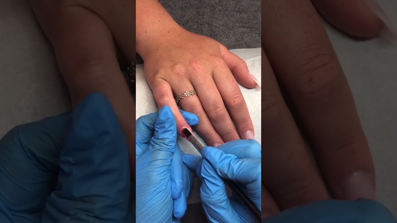 Light Elegance summer ombré with Lecente Rainbow Foil- ‘Short’ tutorial ✨⭐️💅