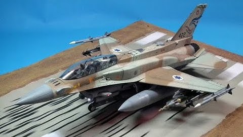 Academy F-16I SUFA Video Build Part 1