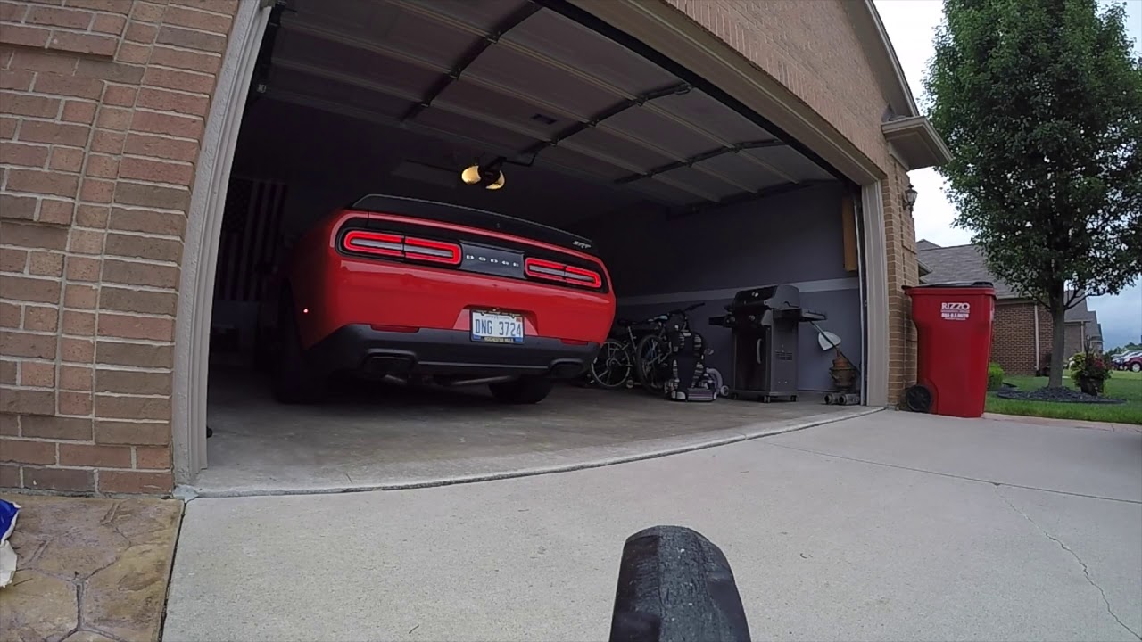 HELLCAT VIBRANT 1794 resonators COLD START YouTube