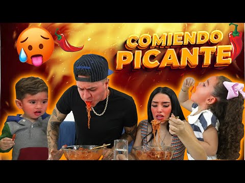 Comiendo la comida más picante del mundo 🥵 🌶 Jukilop | Juan de Dios Pantoja