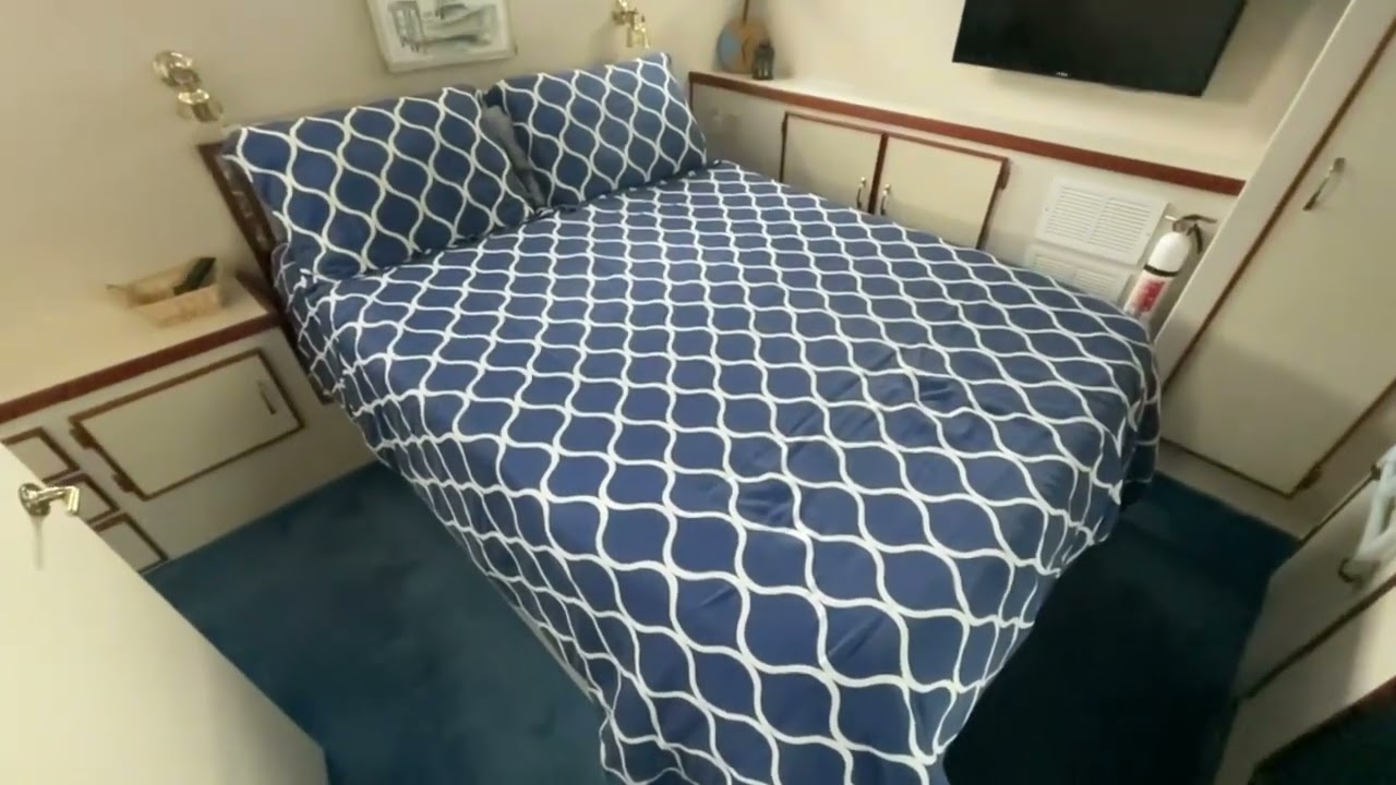 1985 Tollycraft 40' Sundeck For Sale