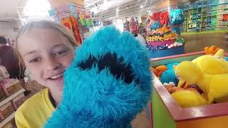 Our Day at Sesame Place Sesame Street Character Meet & Greets Mr. Hoopers New Merch Parade & Show