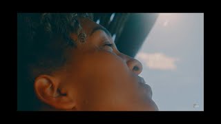 Stay in the moment - Tyra Chantey - #stayinthemoment #smelltheroses #official #tonyyolo
