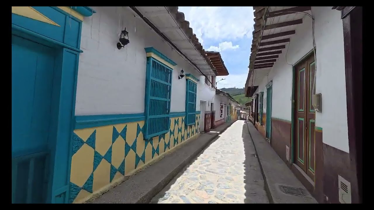 Concepción a Guatapé , Antioquia  #royalenfieldcolombia