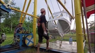 Membongkar Keranjang Dari Jari-Jari Bianglala Atau Kincir Angin Pasar Malam