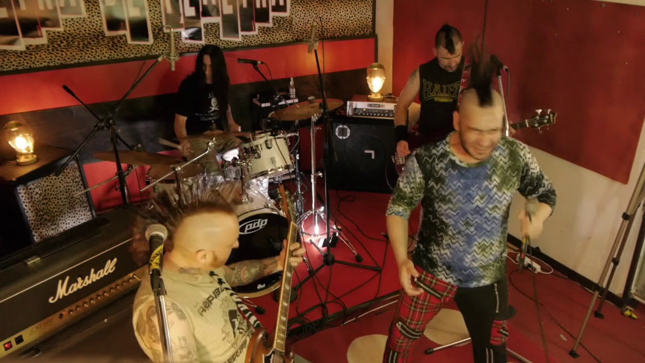 PETRA DE FENETRA:EL SATELITE