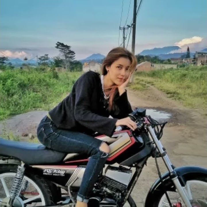 Story wa cewek cantik rxking