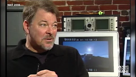 Archives: Jonathan Frakes, Star Trek's Riker, live...