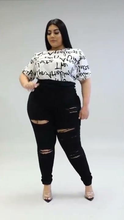 Fall Style  Plus-Size Distressed Jeans and Tights -   💋 Plus Size Fashion + Beauty & Lifestyle