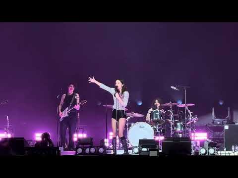 Olivia Rodrigo ft. Robert Smith - What’s Wrong With Me / new song live Primavera Sound 2026