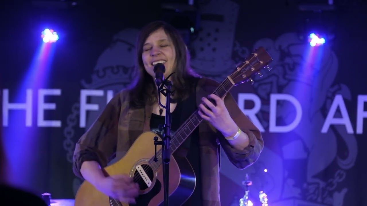 The Promise - Cat Redfern live at the Fulford Arms