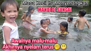 Mandi di Sungai || Kolam Alami Anak Pedesaan