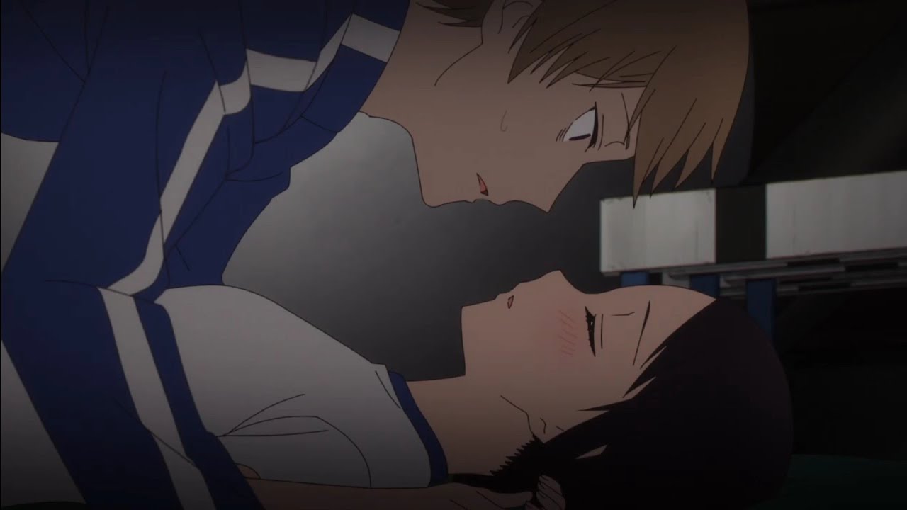 Kaguya and Shirogane kissing - YouTube