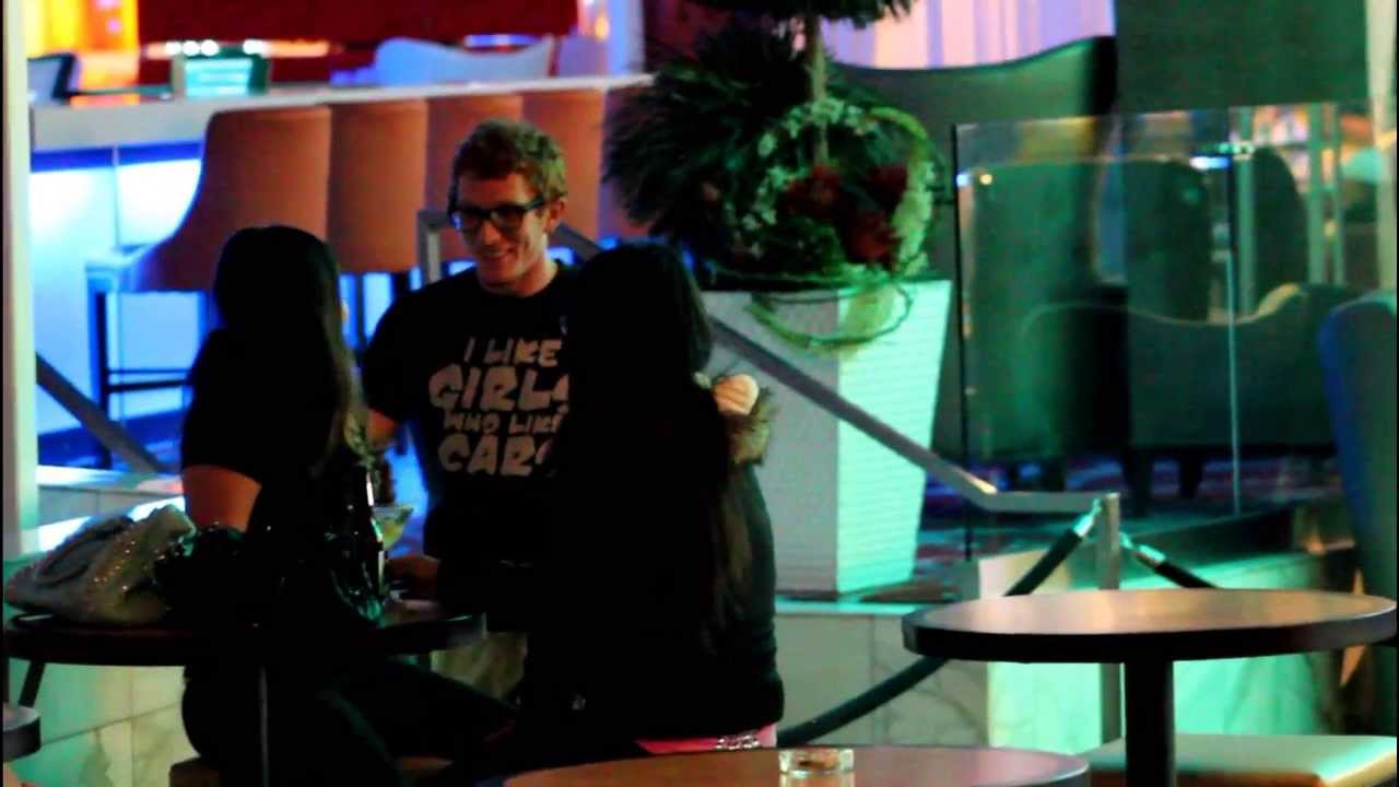 Back scratching kissing prank - BLP Pranks