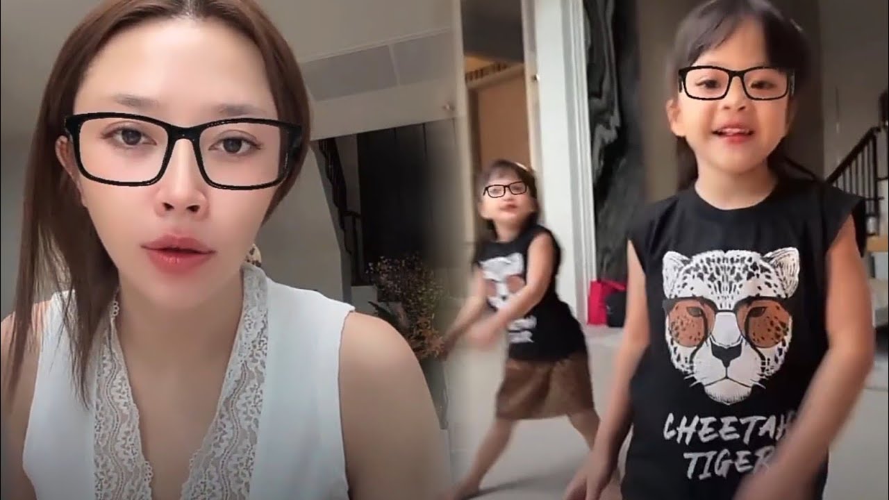 วันนี้แม่แอนจะพาลูกสาวไปงานด้วย #น้องพลอยน้องเพชร 