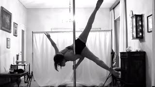 Pole Dance Prima Split On Pole E Primo Janeiro