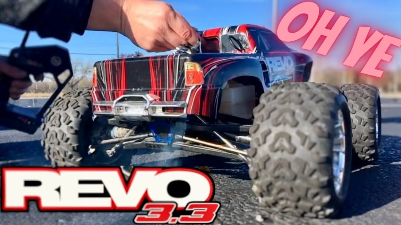 Traxxas Revo 3.3 Runs Hard & FAST - Nitro At It's Best (Flashback Thursday)