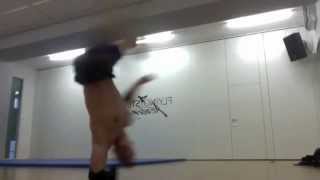Bboy Marcio Elbow Reverse Spin 2014 | [Pi]