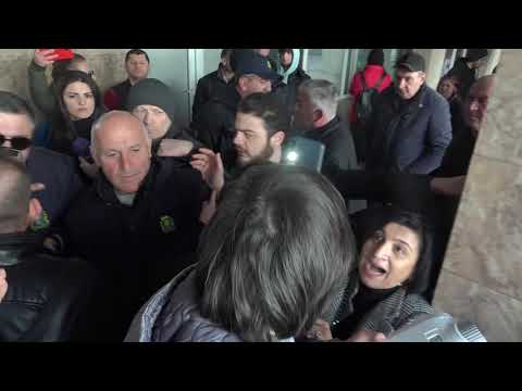 პოსტერუმ  ქუთაისის  წევრები  ქართუ  ბანკთან  კლიპის  ჩვენებას  გეგმავდნენ