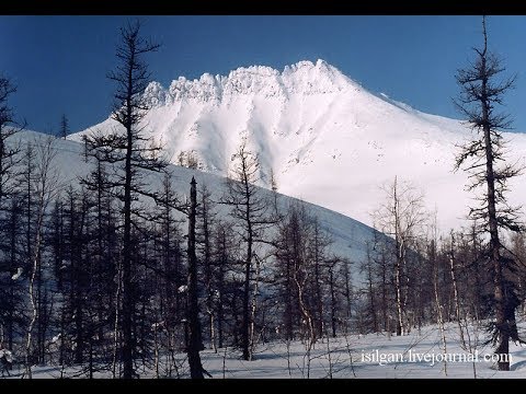 Video: Manaraga - mlima wa Subpolar Urals. Maelezo, urefu, eneo na ukweli wa kuvutia